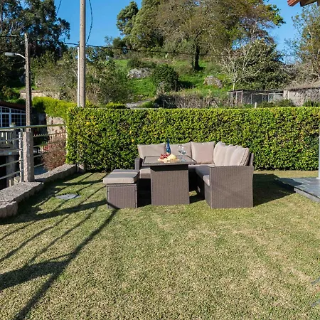 Casa Eira De Arriba * كانجاس دي مورازو