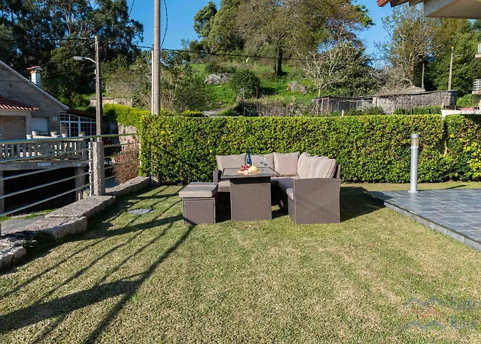 Casa Eira De Arriba * 坎加斯德穆拉索